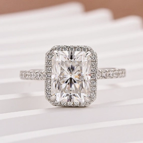 Glow Mood Moissanite 3.0 Ct Halo Radiant Cut White Gold Engagement Ring