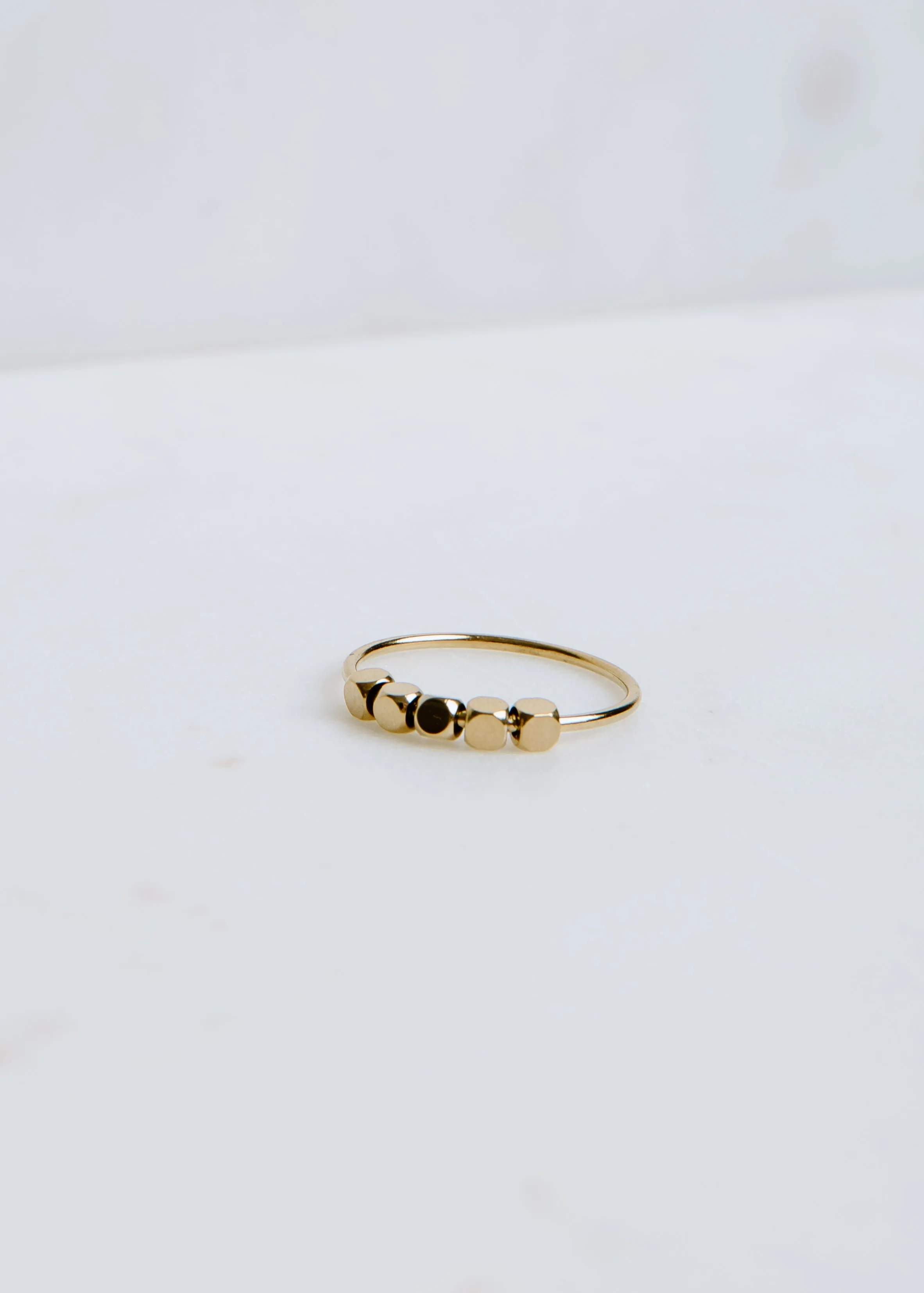 Chic Decoration Budget Item On The Move Ring - Gold