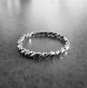 Eternal Decoration SMALL TWIST STACKER