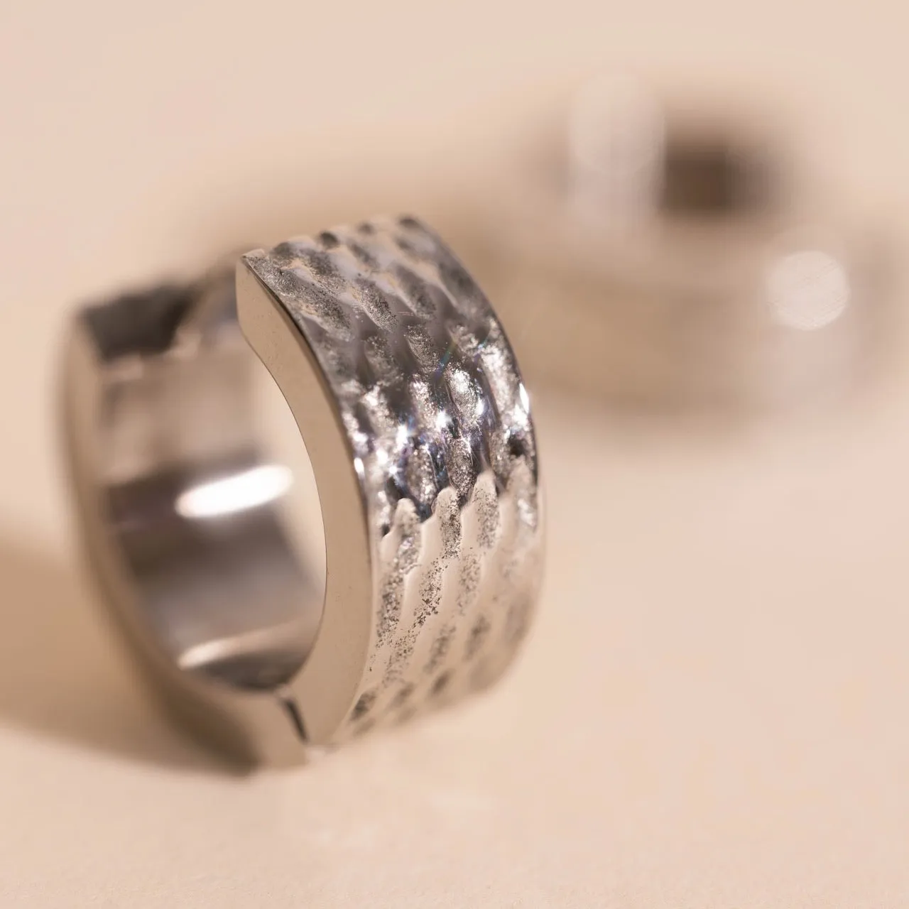 Elegant decoration Basketweave Super Chunky Huggie Hoop Earrings