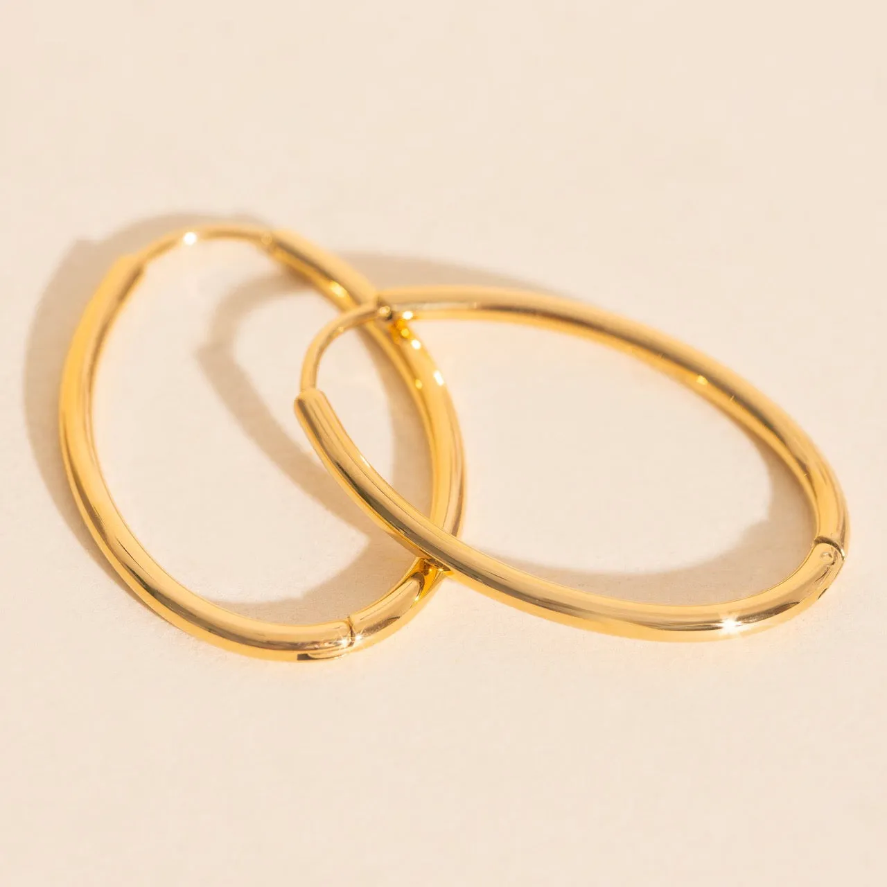 Stylish Decoration Oval Rounded Huggie Hoop Earrings