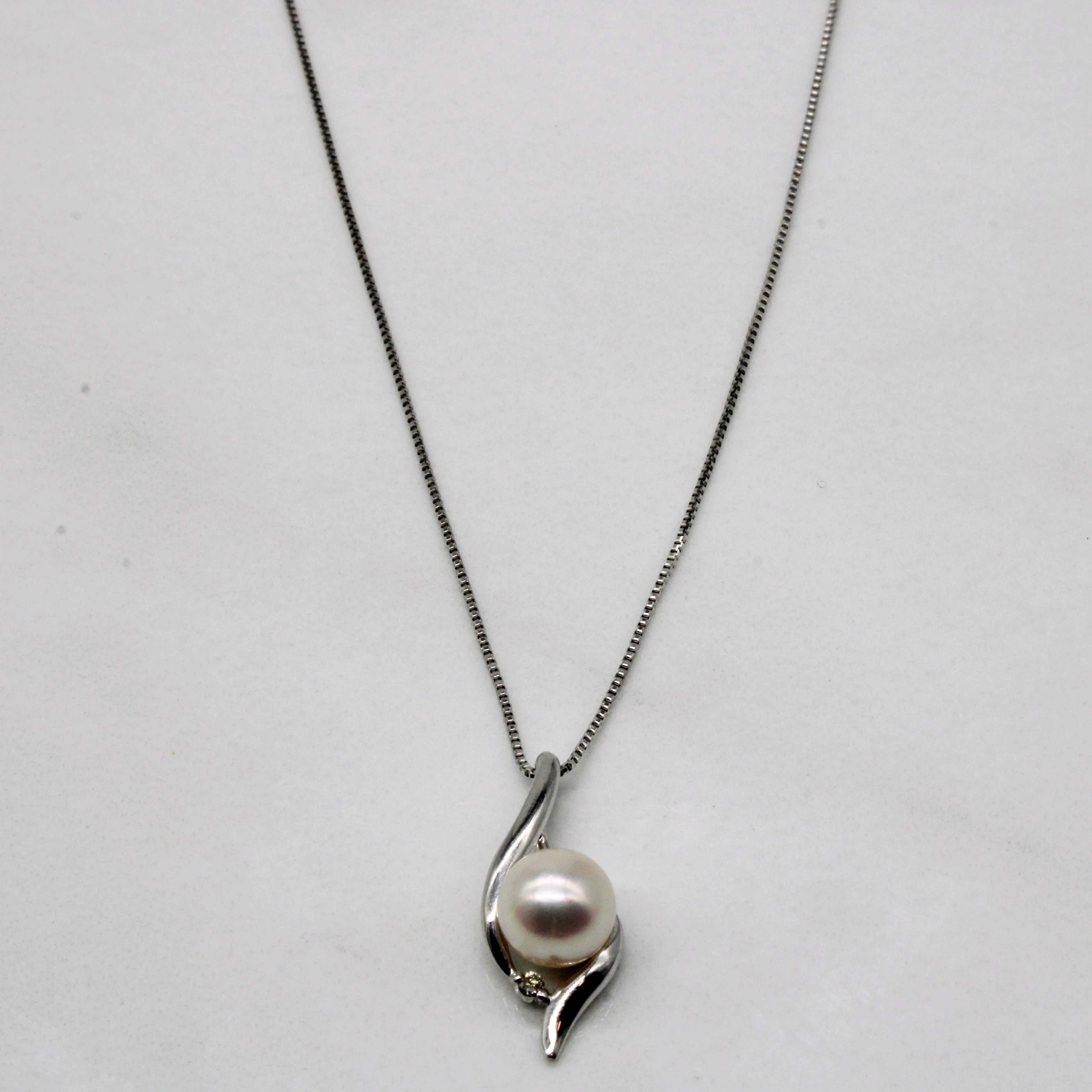 Pearl & Diamond Necklace | 0.01ct | 16" | Exquisite Shine Finish Dynamic Highlight