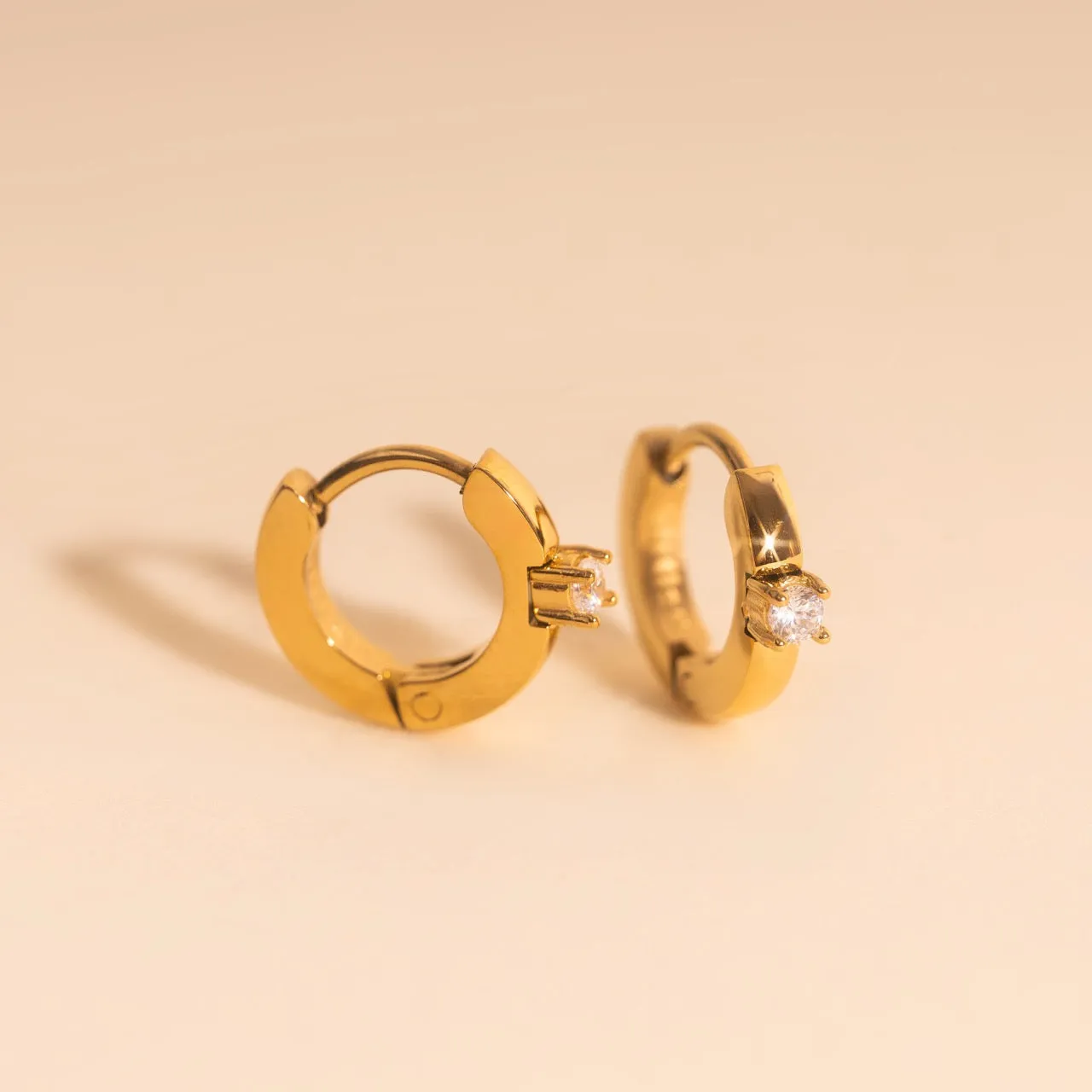 Office Jewelry Luxurious Creation Round Crystal Tiny Huggie Hoop Earrings