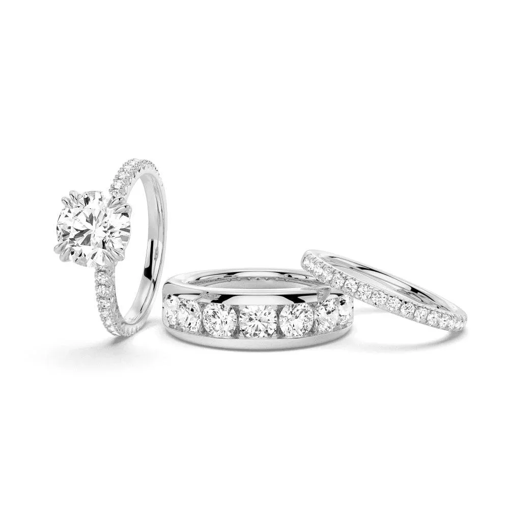 Round Cut Moissanite Couple's Ring Set with Men's Wedding Band Chic Appeal