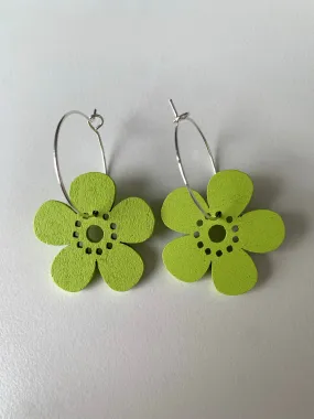 Wooden Flower Hoop Earrings Refined Appearance