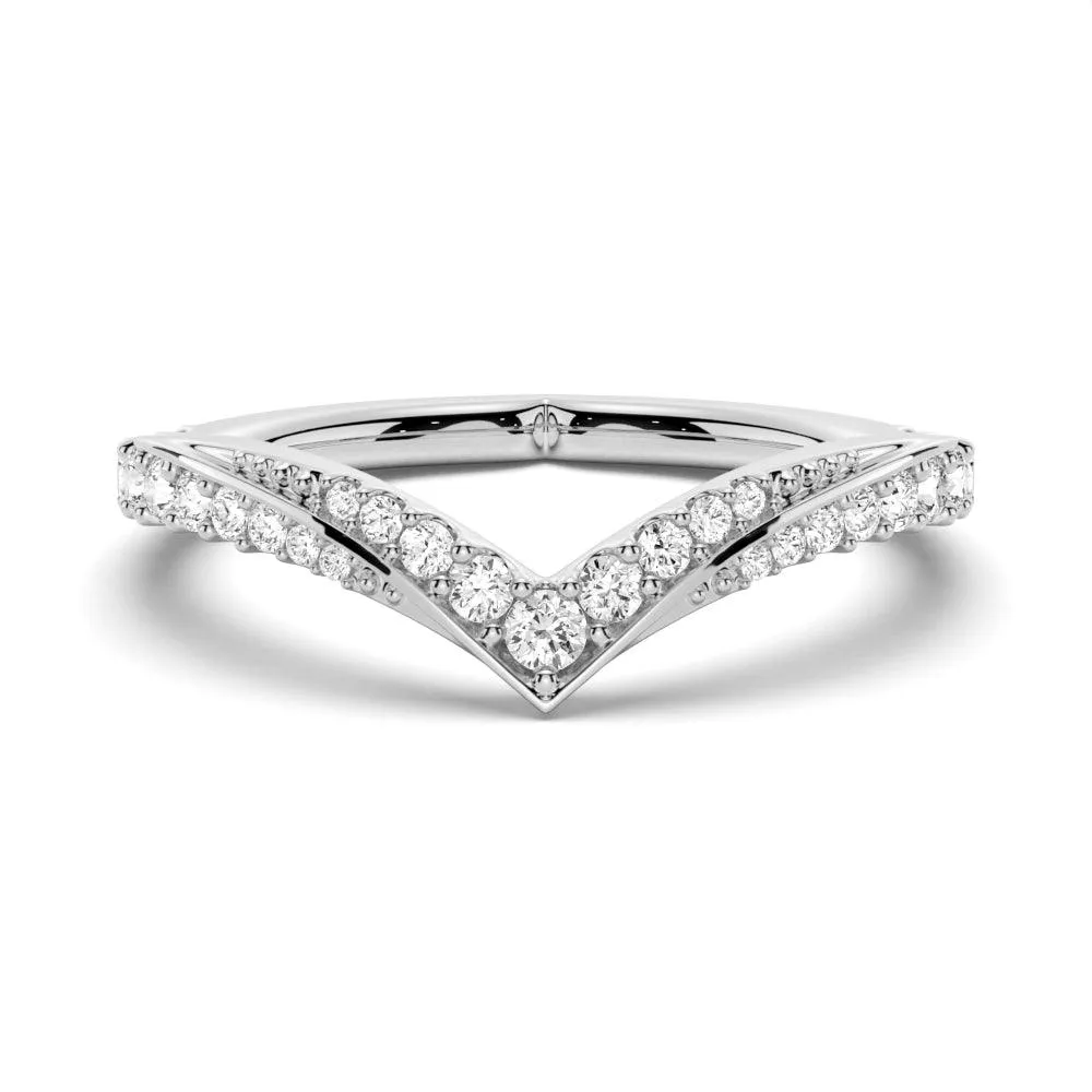 Dynamic Style Classic Curved V Moissanite Wedding Band