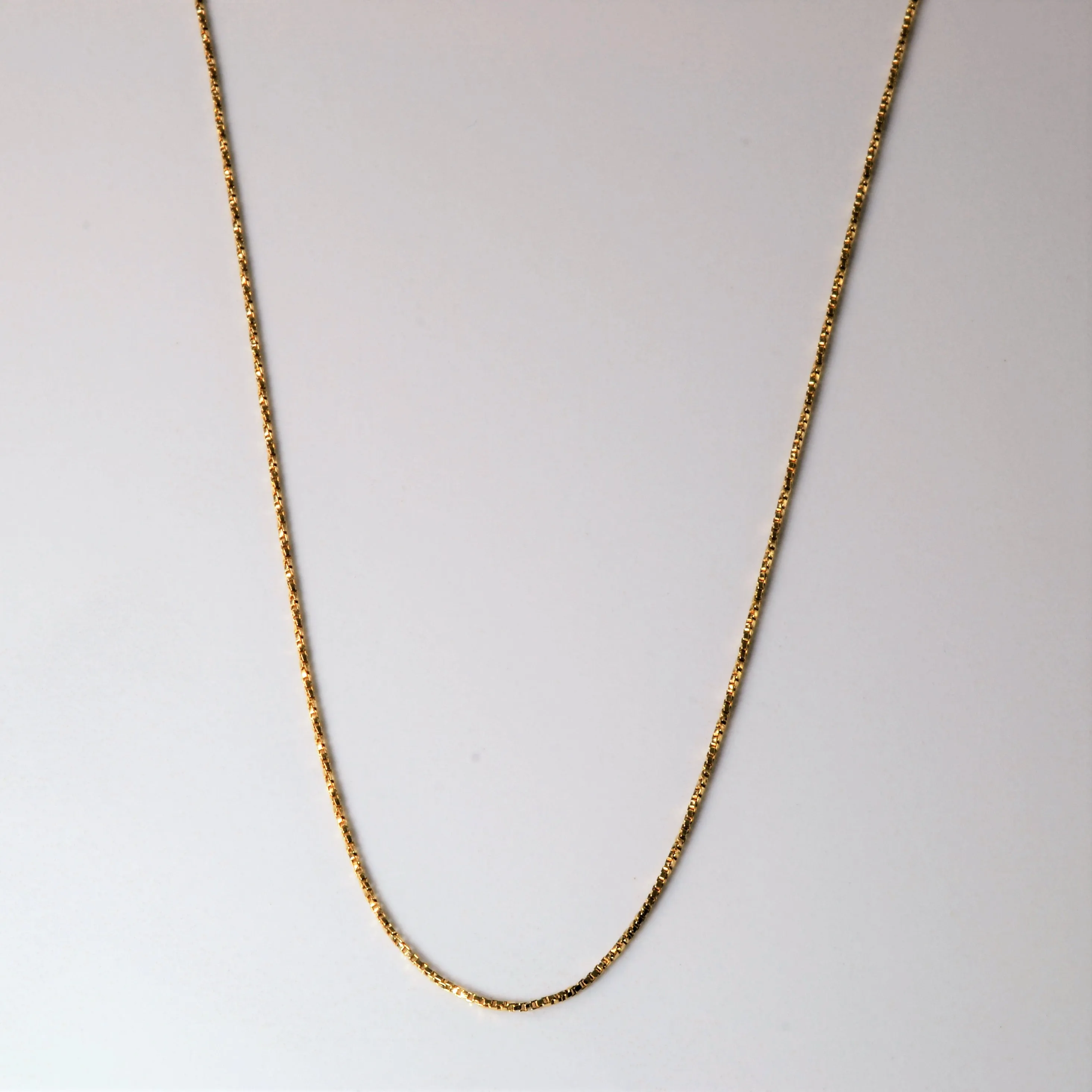 All Occasion Vibrant Accent 10k Yellow Gold Twisted Box Chain | 24" |