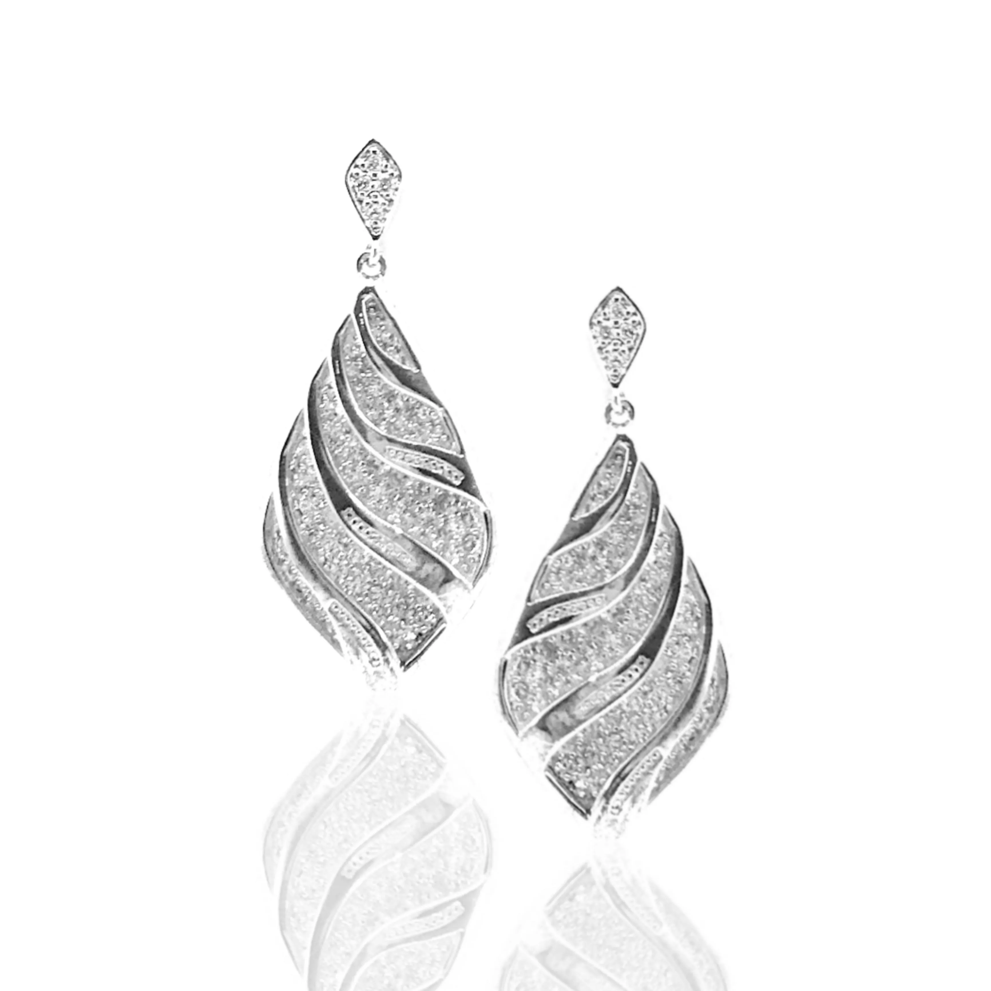 Sterling Silver Kite-Shaped Earrings Minimalist Selection Chic Ornament