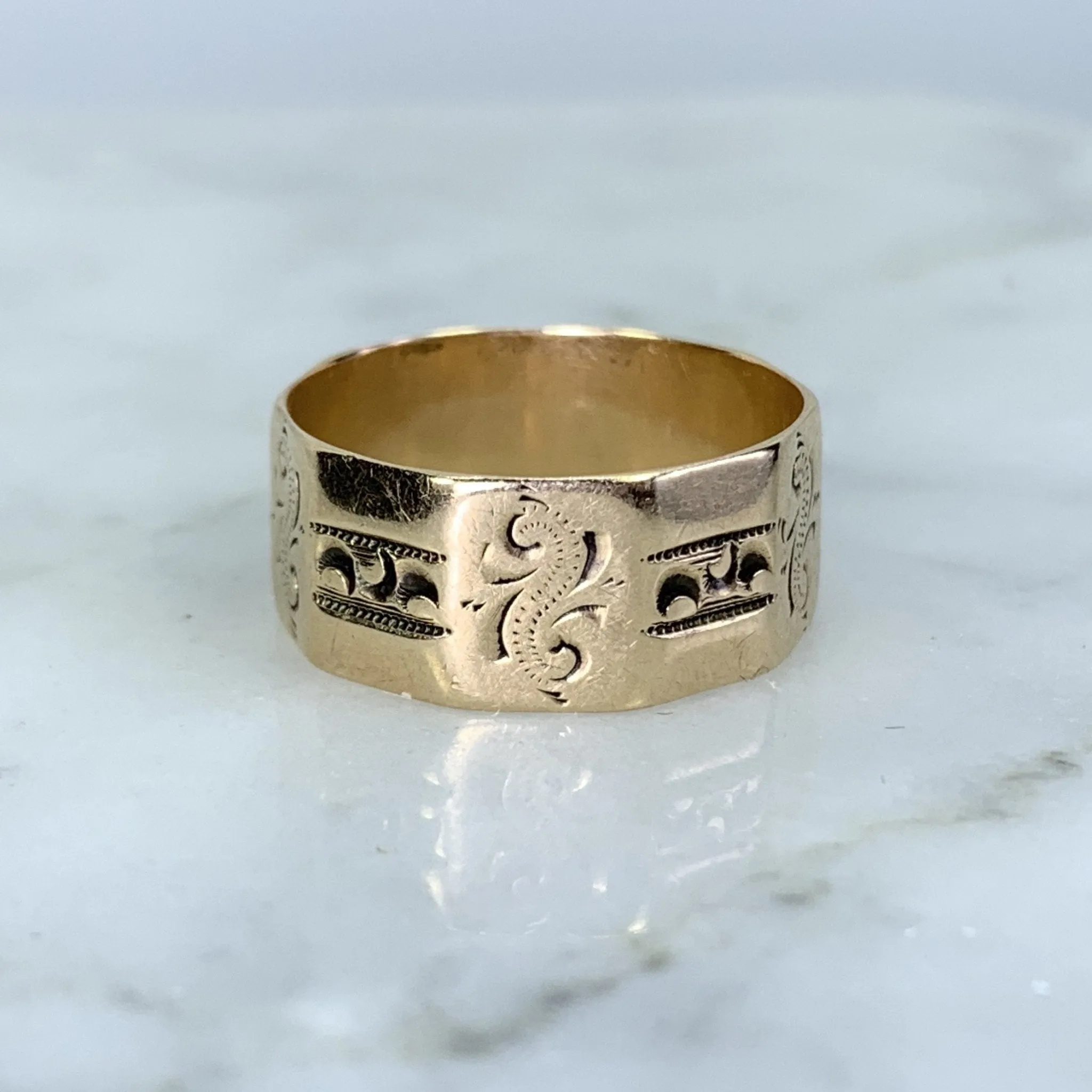 All Age Victorian Etched Gold Wedding Band or Stacking Ring in 10k Rose Gold. Estate Jewelry. 1900s. Size 6.