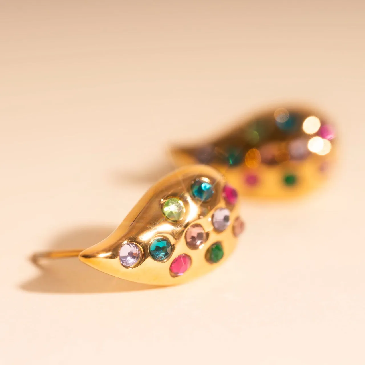 Sparkle Splash Stud Earrings Oval Item