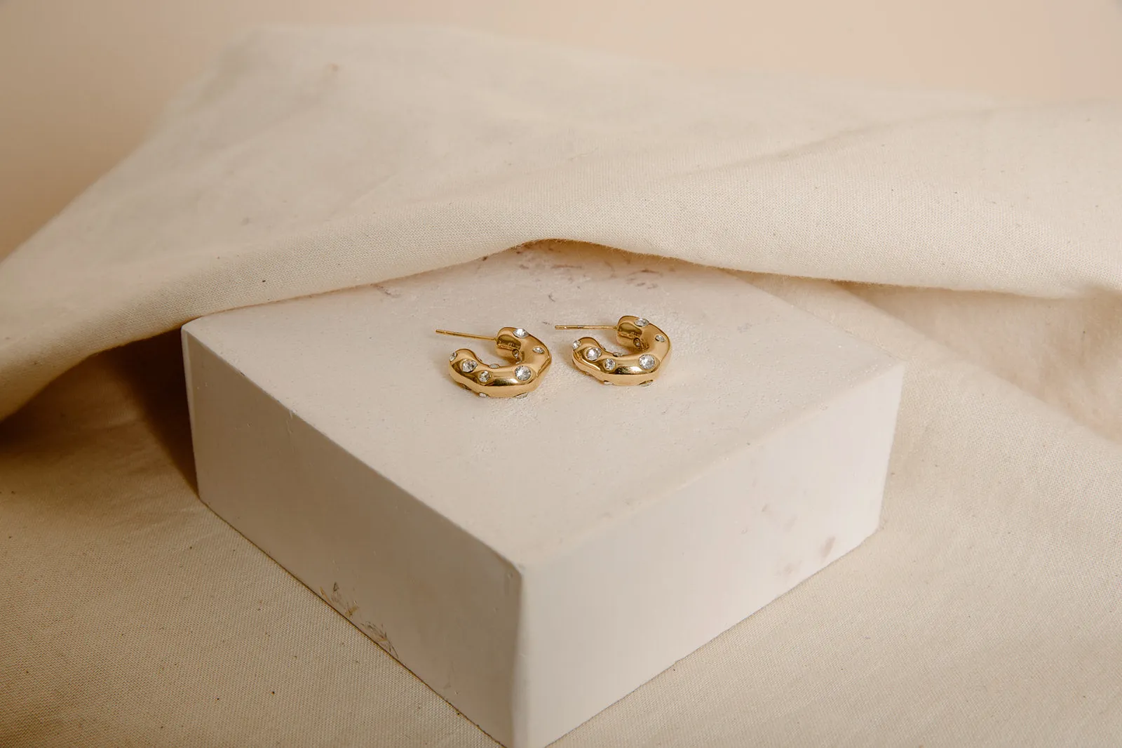 Lacey Hoops Safe Appearance Cute Jewelry