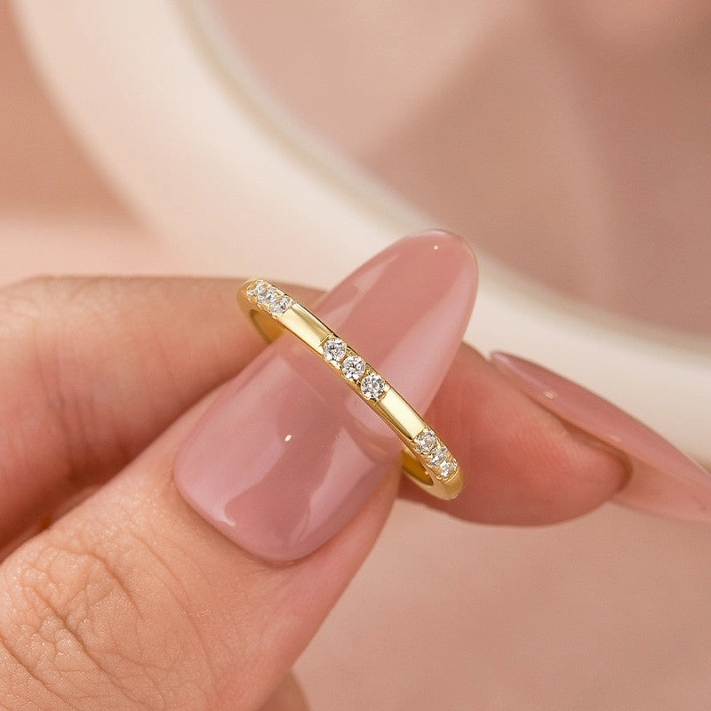 Luxury Contour 0.2Ct Classic Wedding Band Travel Ring In Sterling Silver With Round Cut Stone