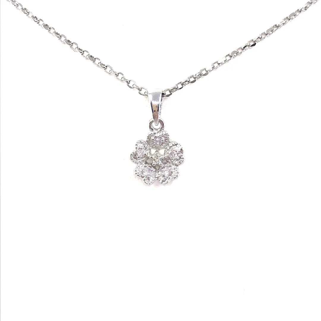 14K Gold Flower Pendant Necklace Timeless Item