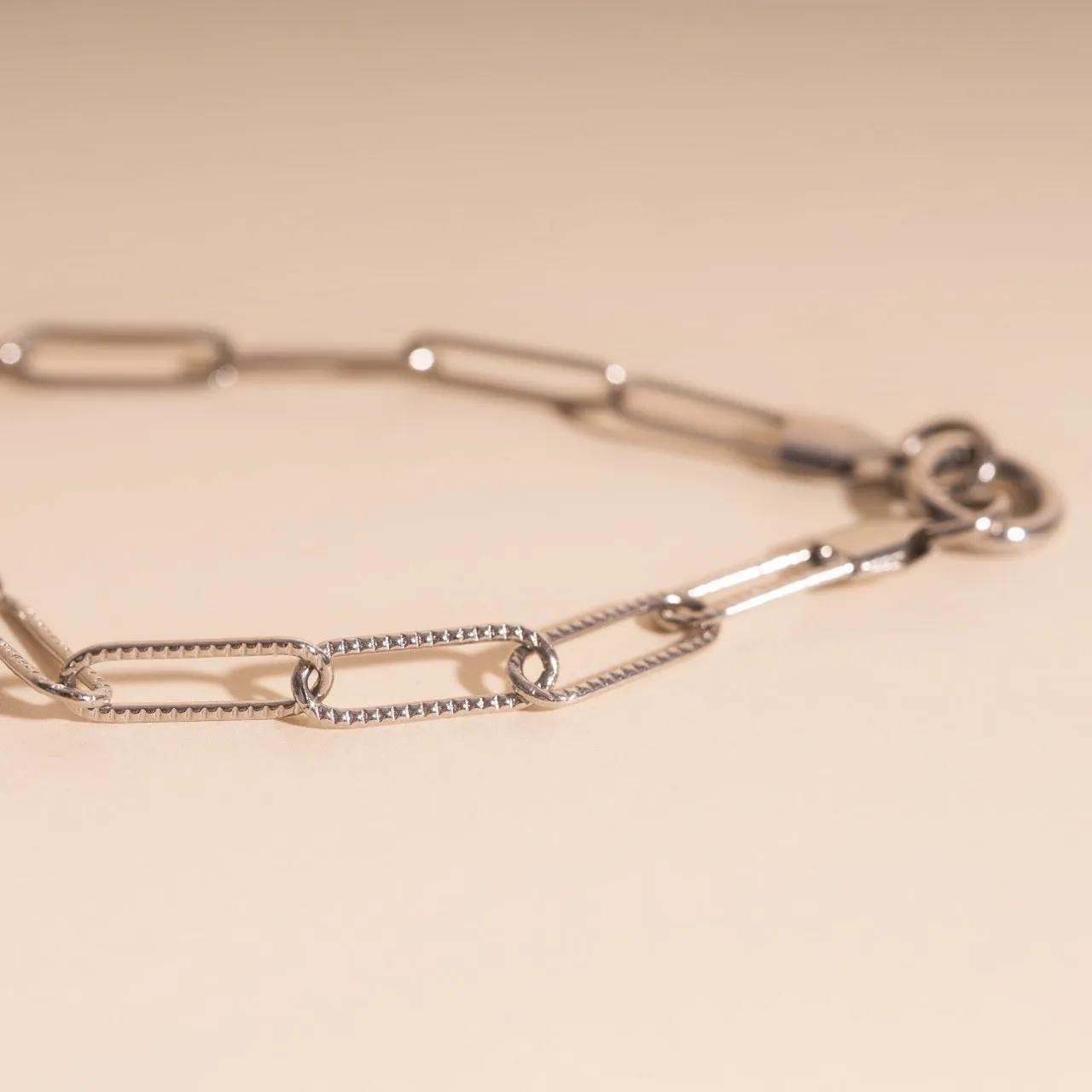 Textured Paperclip Necklace Period Accessory Everyday Chic