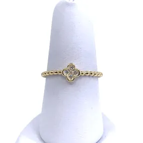 Trendy Style Hypoallergenic Ornament 14K Gold and Micropave Diamonds Small Clover Ring