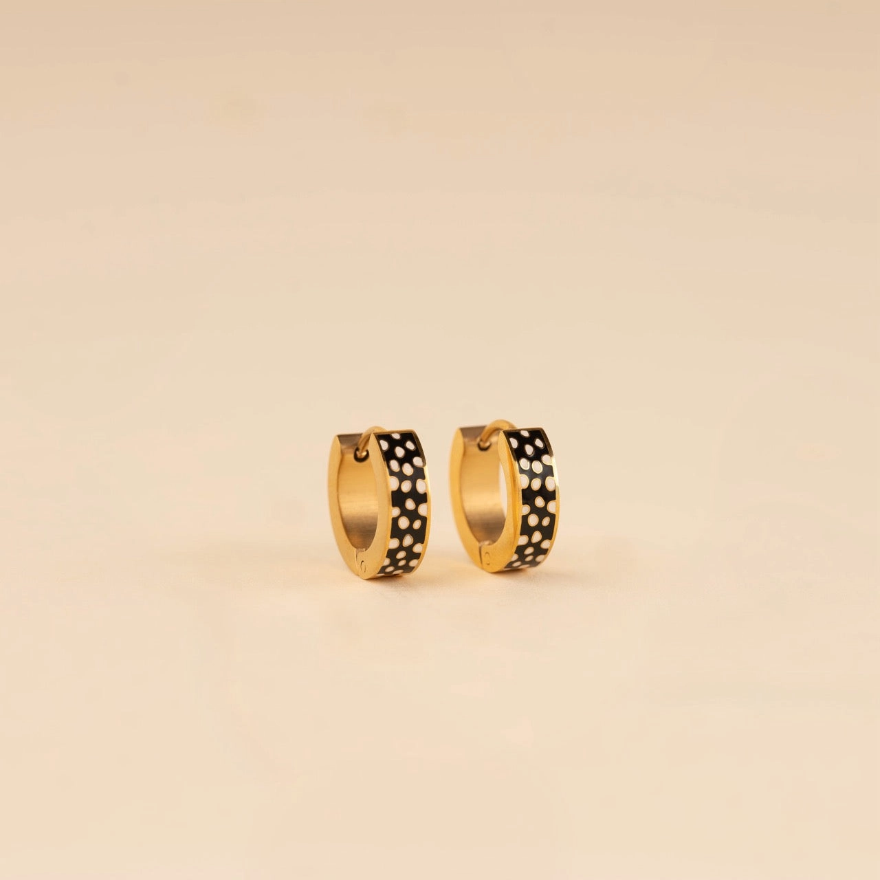 Black Fawn-print Chunky Huggie Hoop Earrings Creative Decoration