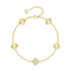 Classic Outfit Blooming Petals Four Leaf Clover Lab Grown Diamond Bracelet