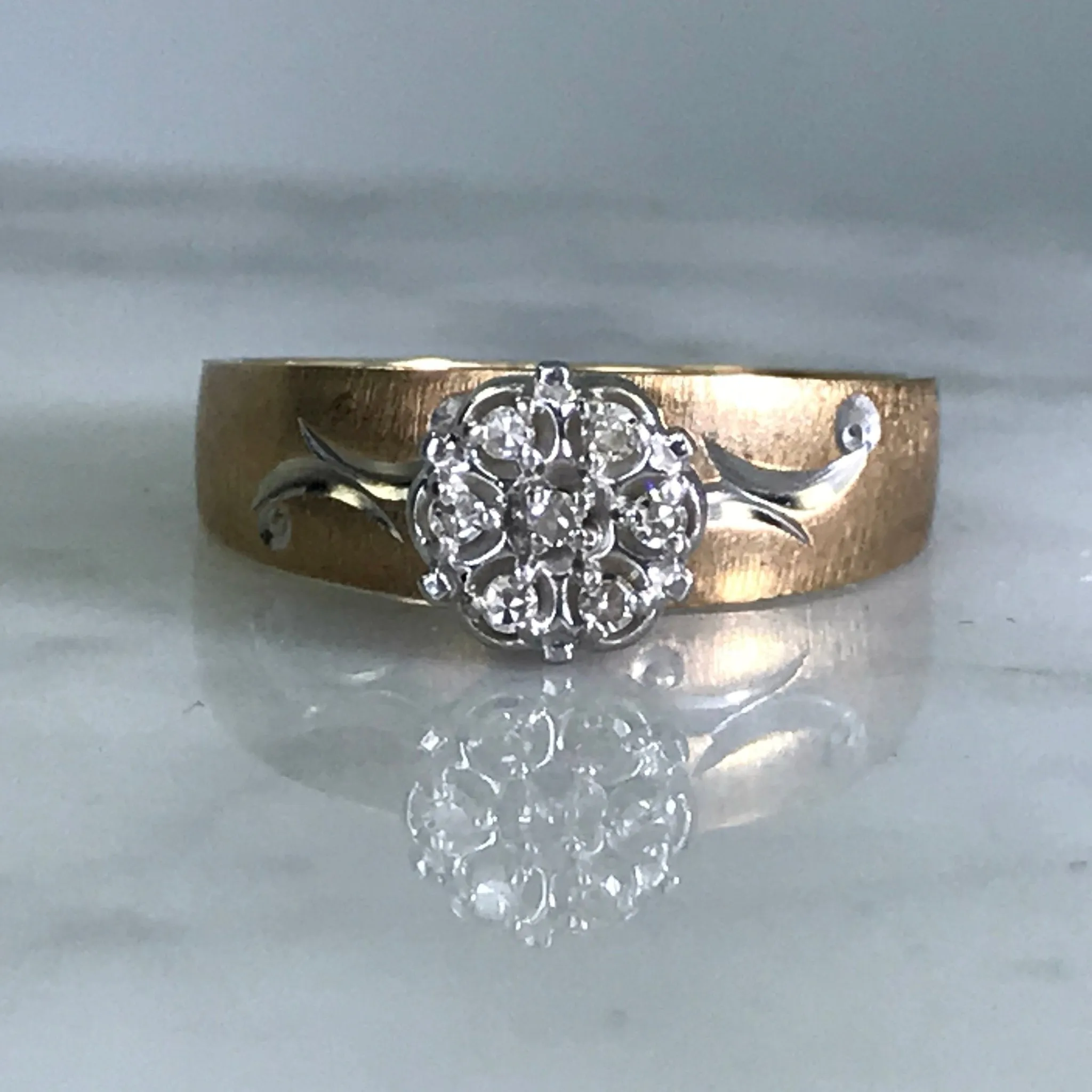 Fine Look Vintage Diamond Engagement Ring. 10K Yellow Gold. April Birthstone. 10 Year Anniversary Stone.