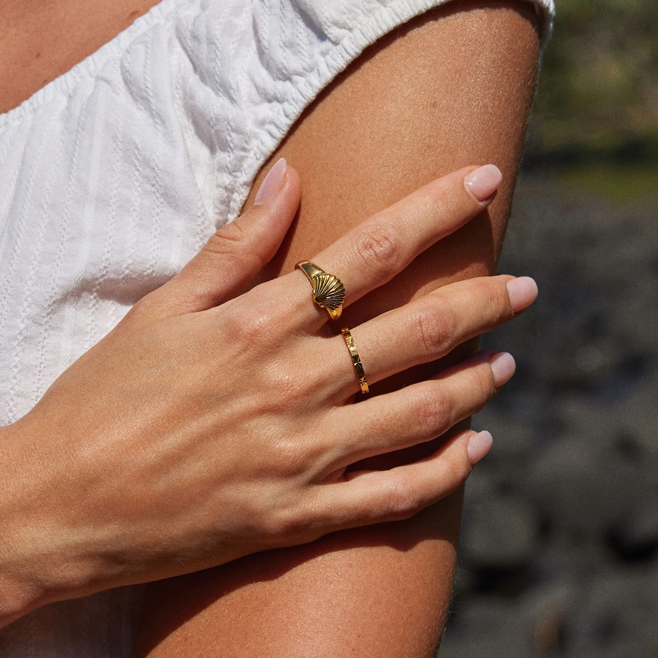 Timeless Flow Seashell Ring